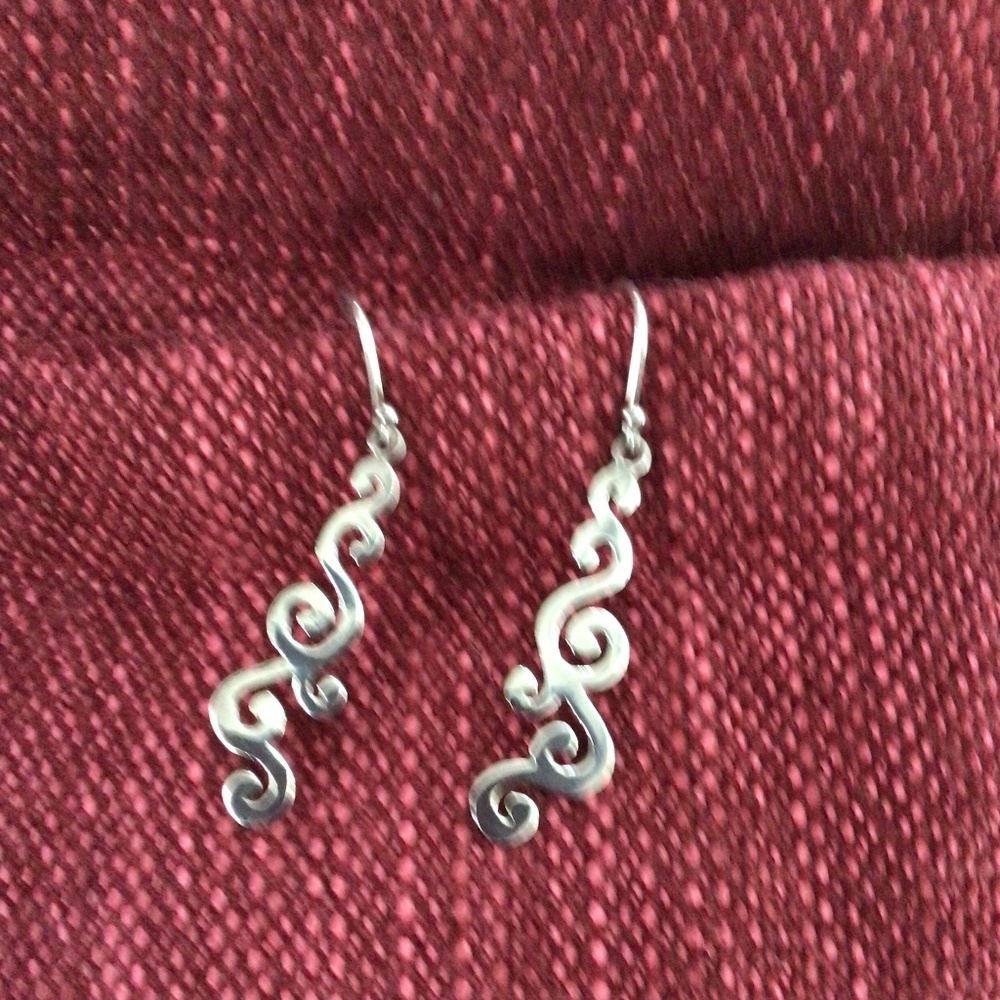 Silver Scroll Dangling Earrings
